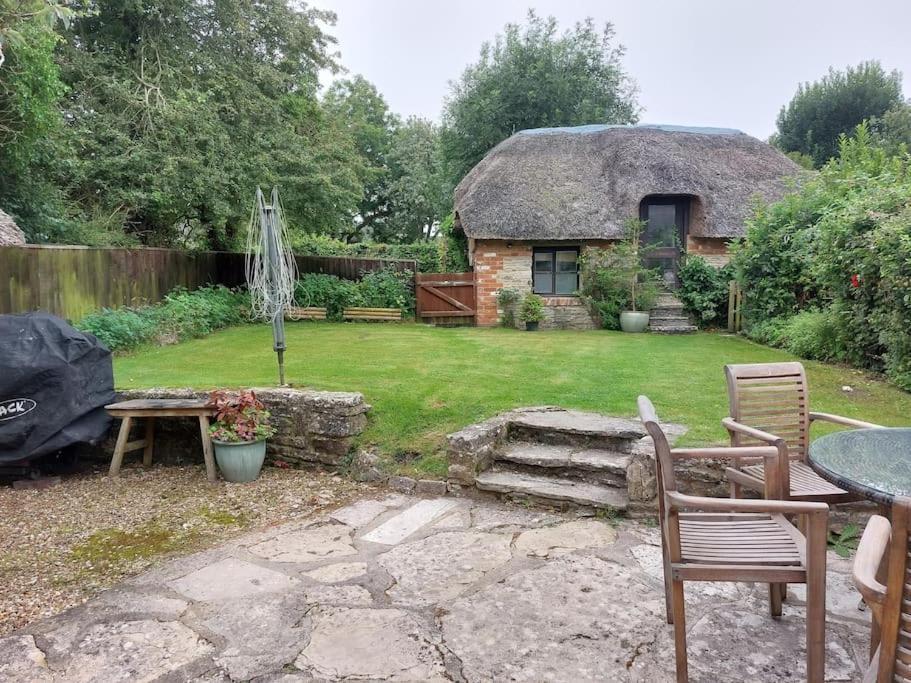 Stable Cottage - Sleeps 6, Near Lulworth Cove Dorchester Exterior foto